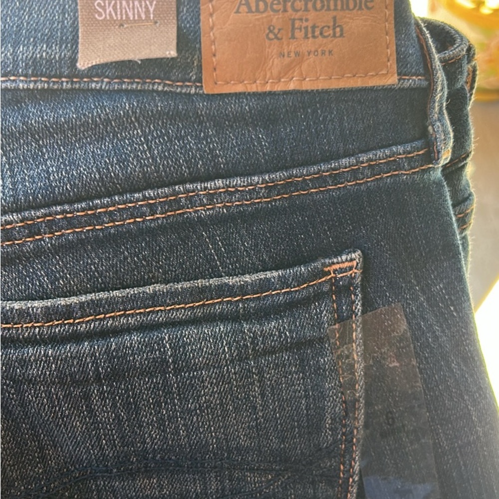 Abercrombie & Fitch women’s Skinny Jeans - Deep Indigo